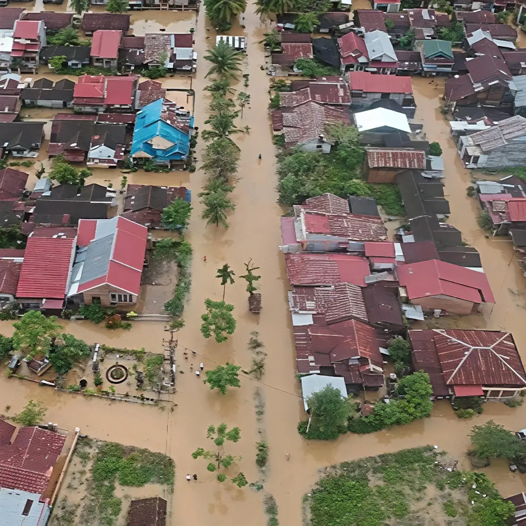 Banjir Bandang Terjang Padang, 225 KK Menanti Kepastian Bantuan