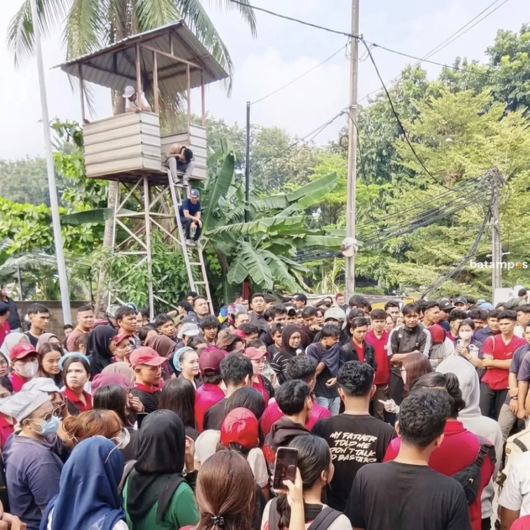 400 Pekerja Dunia Solar Menuntut Kompensasi, Perusahaan Belum Beri Kepastian