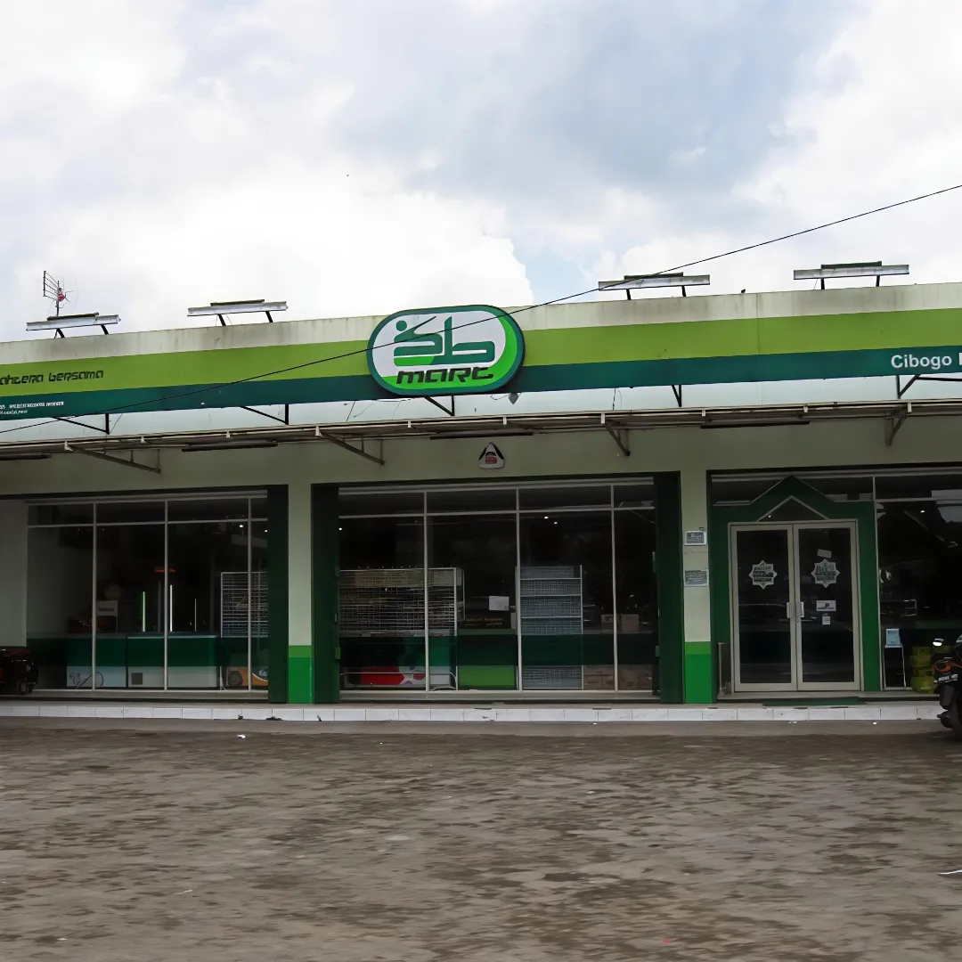 Menakar Ulang Masa Depan Ritel Modern dan Koperasi di Jantung Desa: Pelajaran dari SB Mart